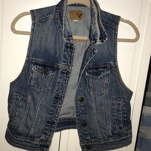 Jean Vest